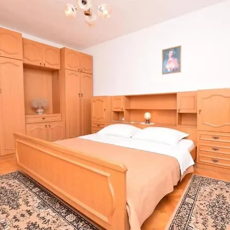 Martin Apartment Tisno